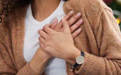 Spændinger i brystet